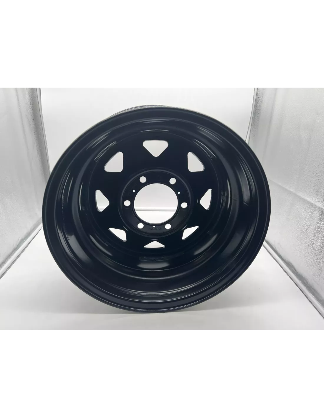 Jante acier Triangular noire 7x16 6x139.7 Toyota Hilux IFS 4Runner