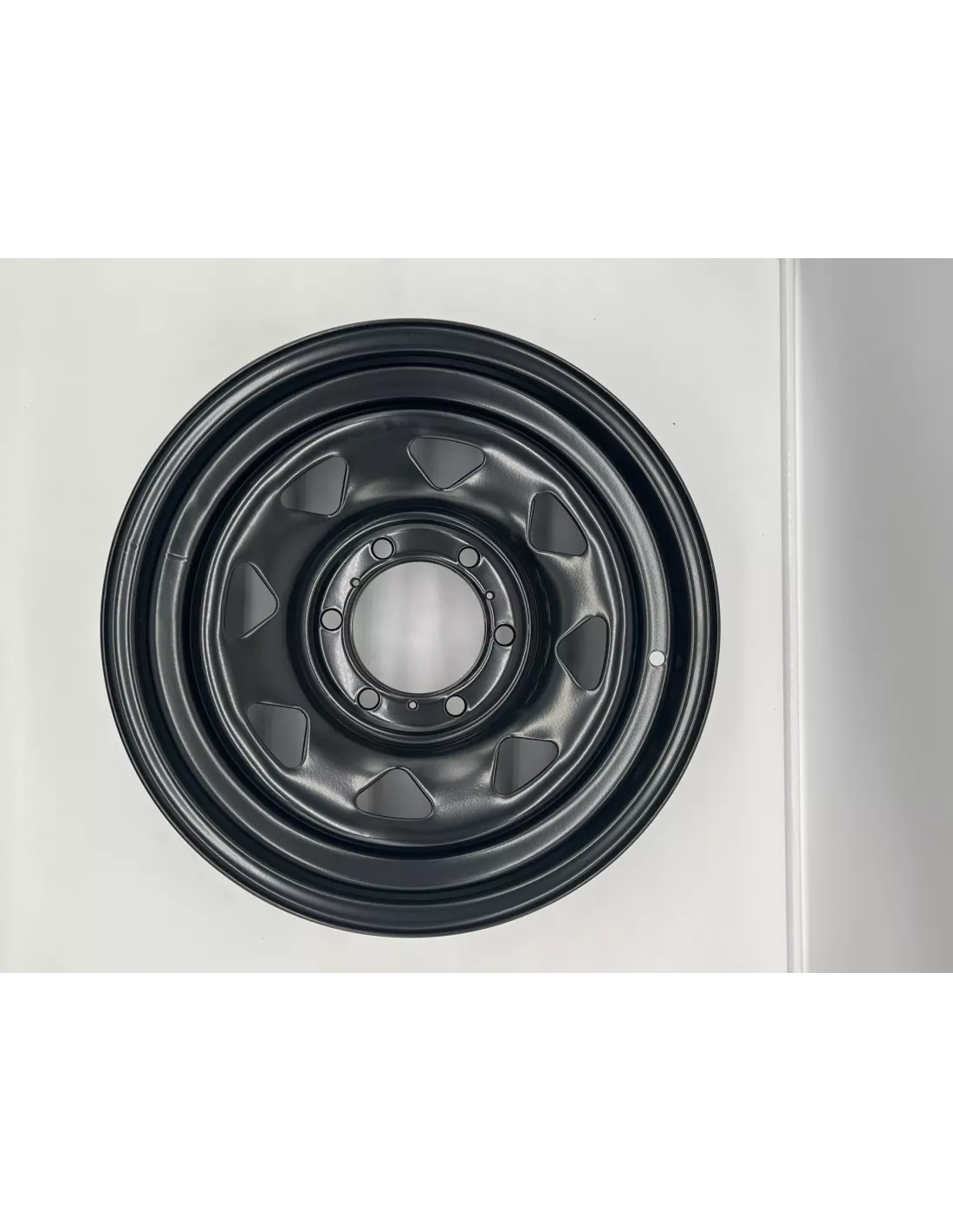 Jante acier Triangular noire 7x16 6x139.7 Toyota Hilux IFS 4Runner