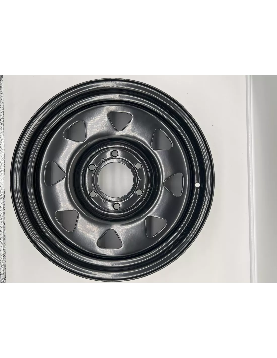 Jante acier Triangular noire 7X17 6x139.7 Ford Ranger -