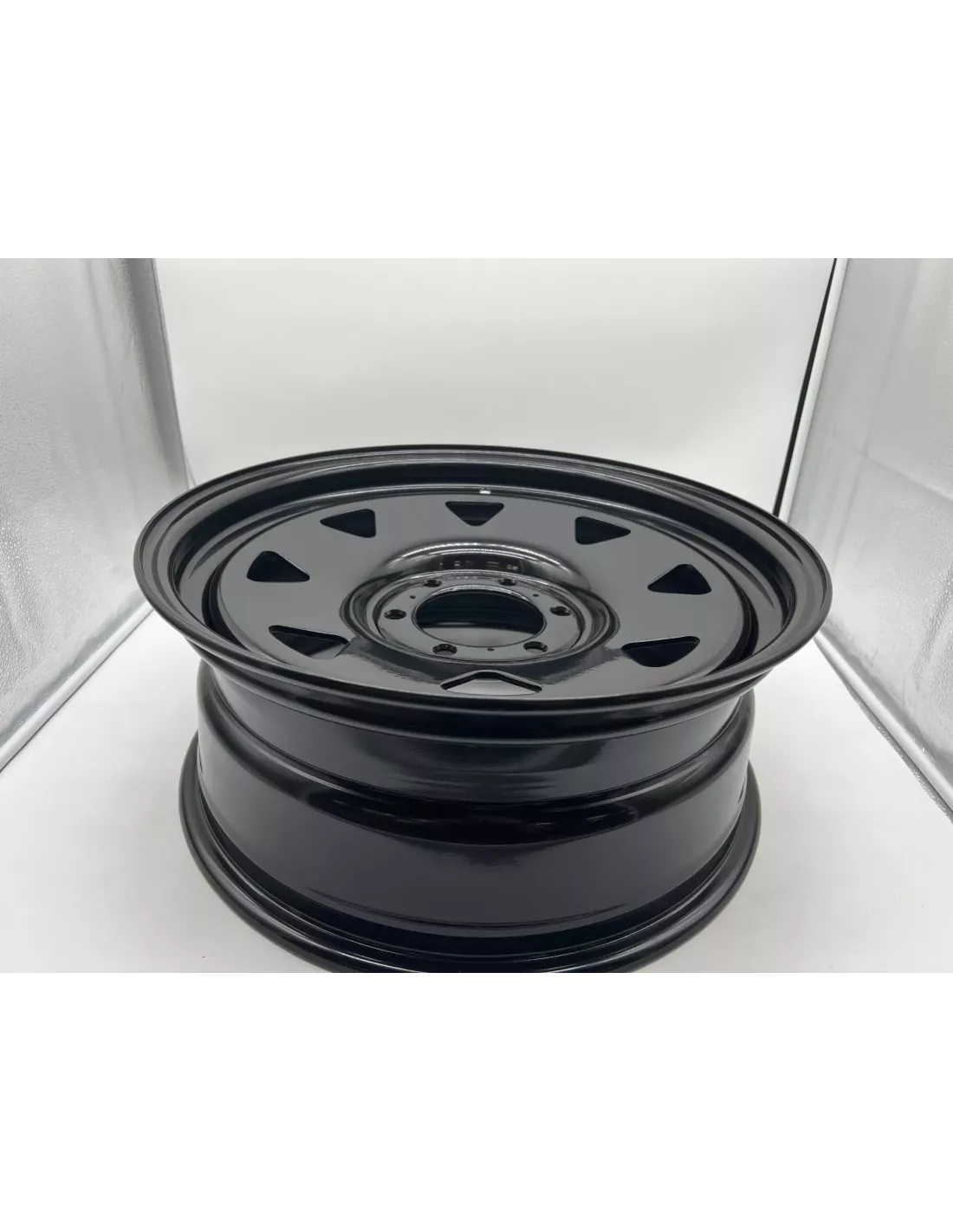 Jante acier Triangular noire 7.5X18 6x139.7 Toyota Land Cruiser et