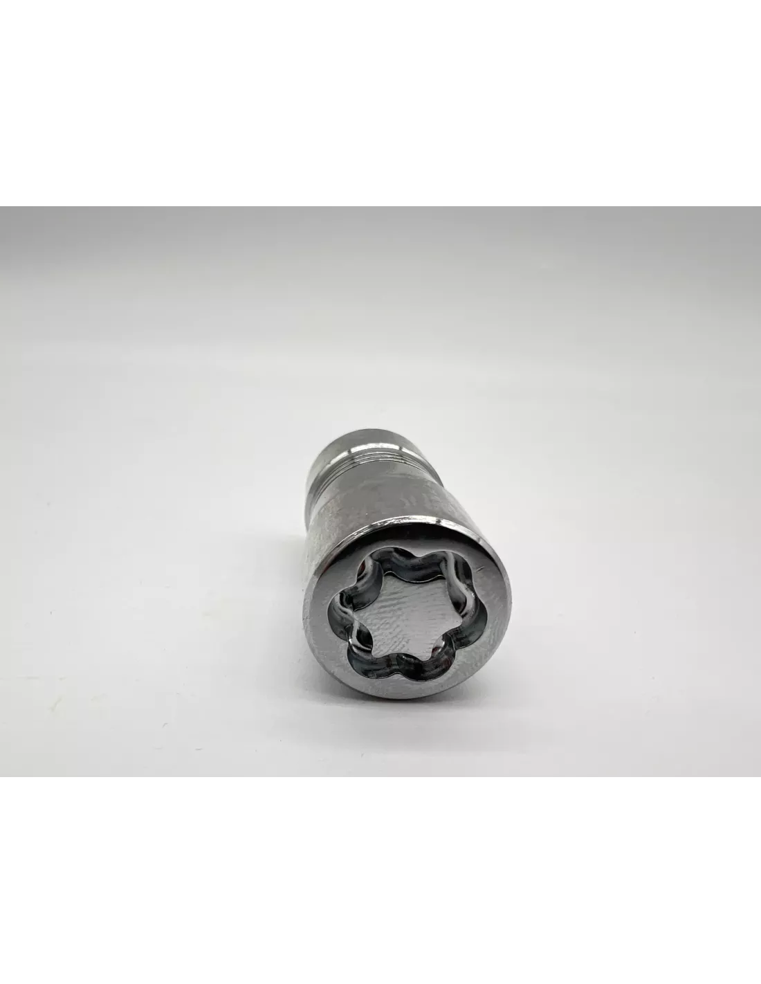 Lot de 5 écrous de roue antivol chromés 14x150 - Cône 60° DTC PARTS -