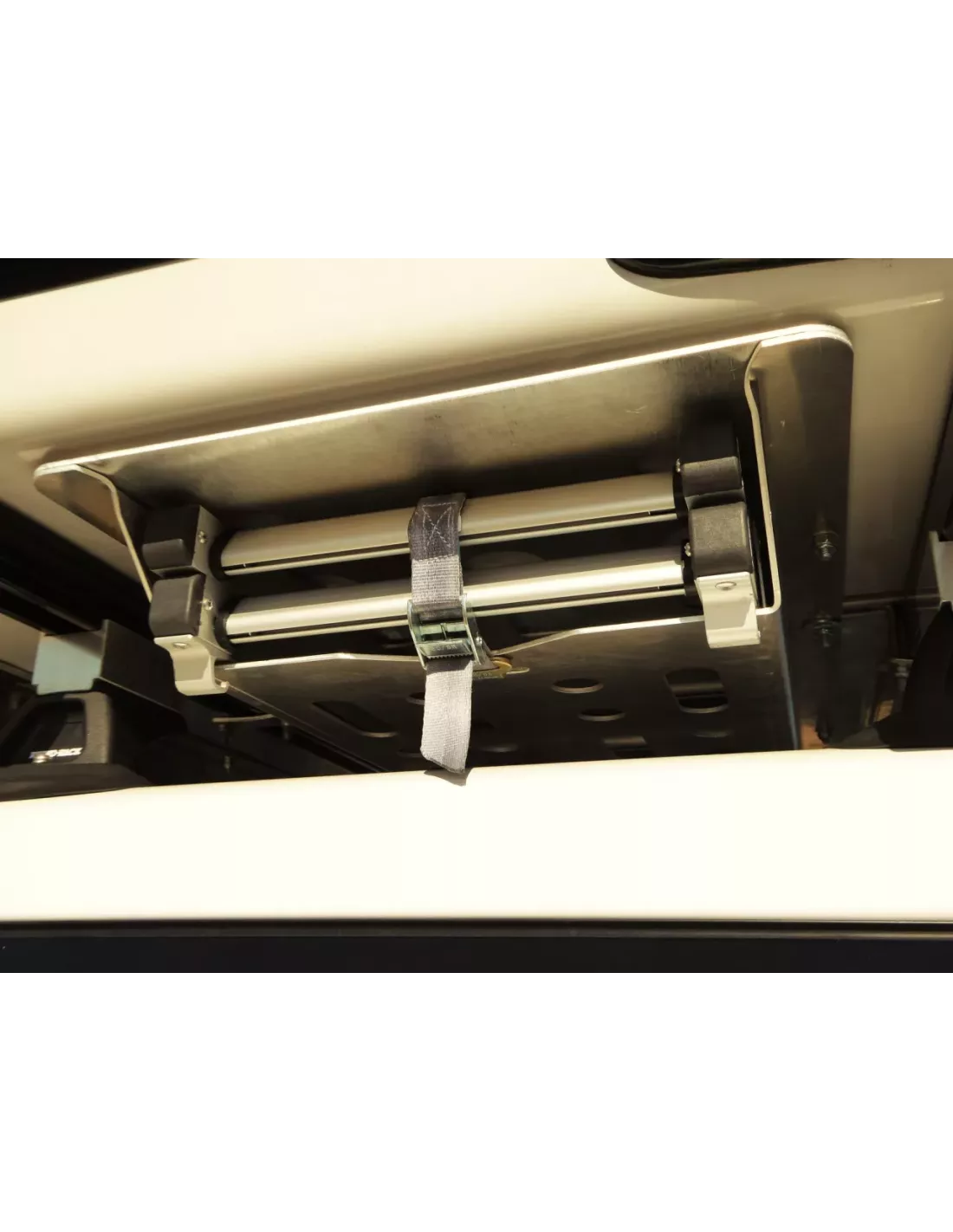 Support d'échelle sous tente - accessoire 4x4