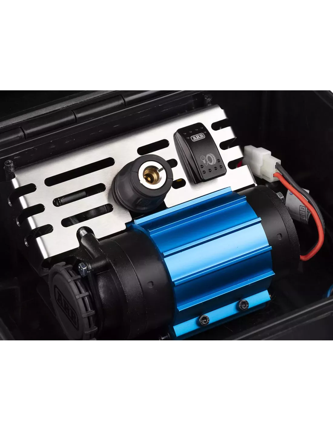 Mallette compresseur simple 12V Version 2 ARB avec tuyau 7m et