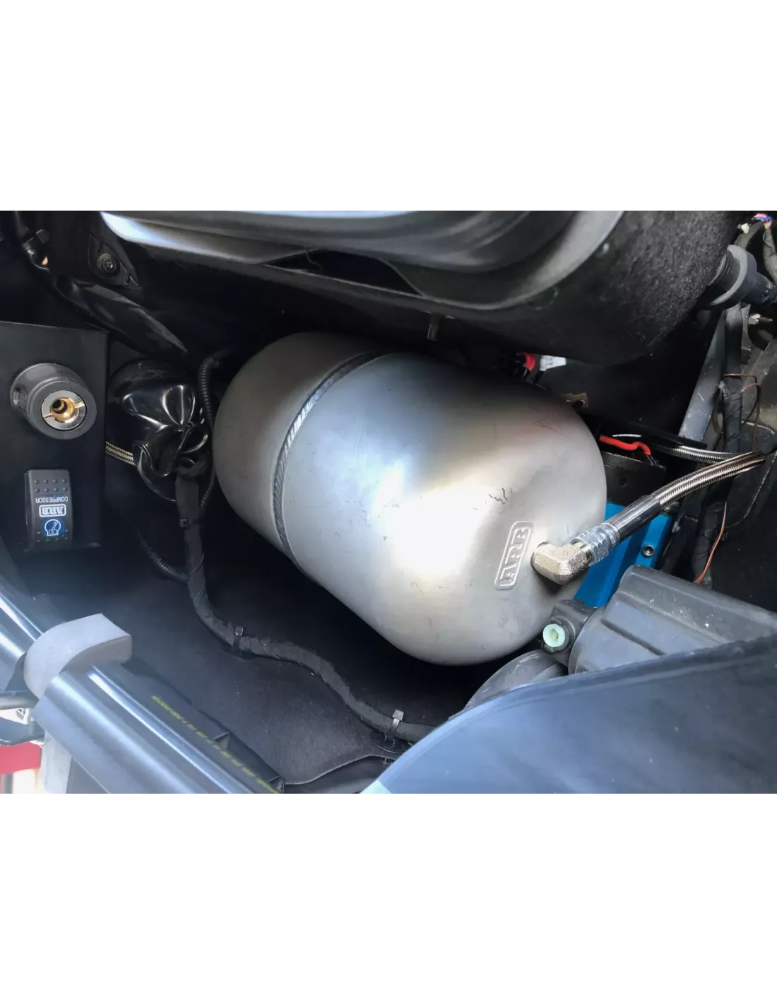 kit installation compresseur d'air double ARB dans compartiment