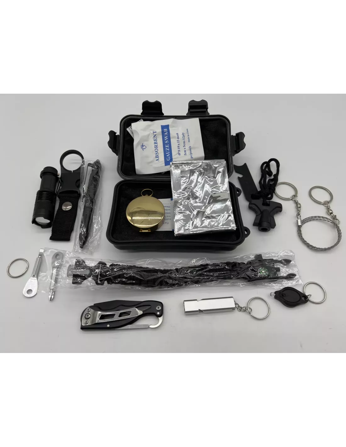 Coffret étanche d'accessoires tactiques et de survie - 18 pièces DTC