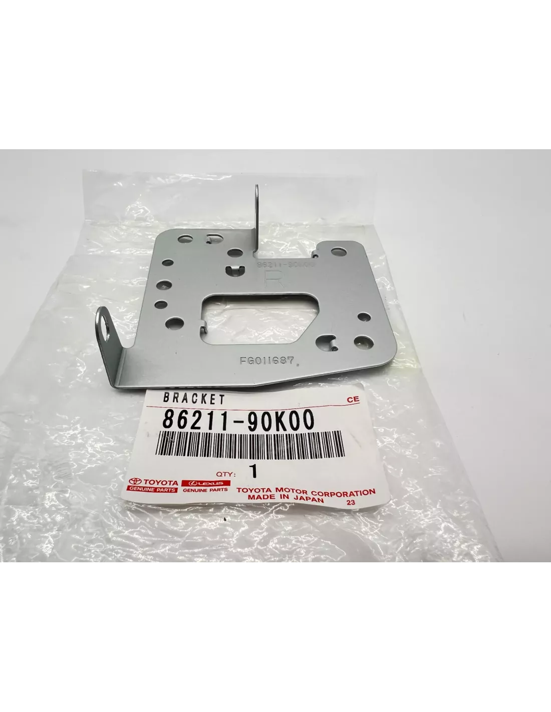 Support droit autoradio double DIN Série 7 avant 2009 TOYOTA -