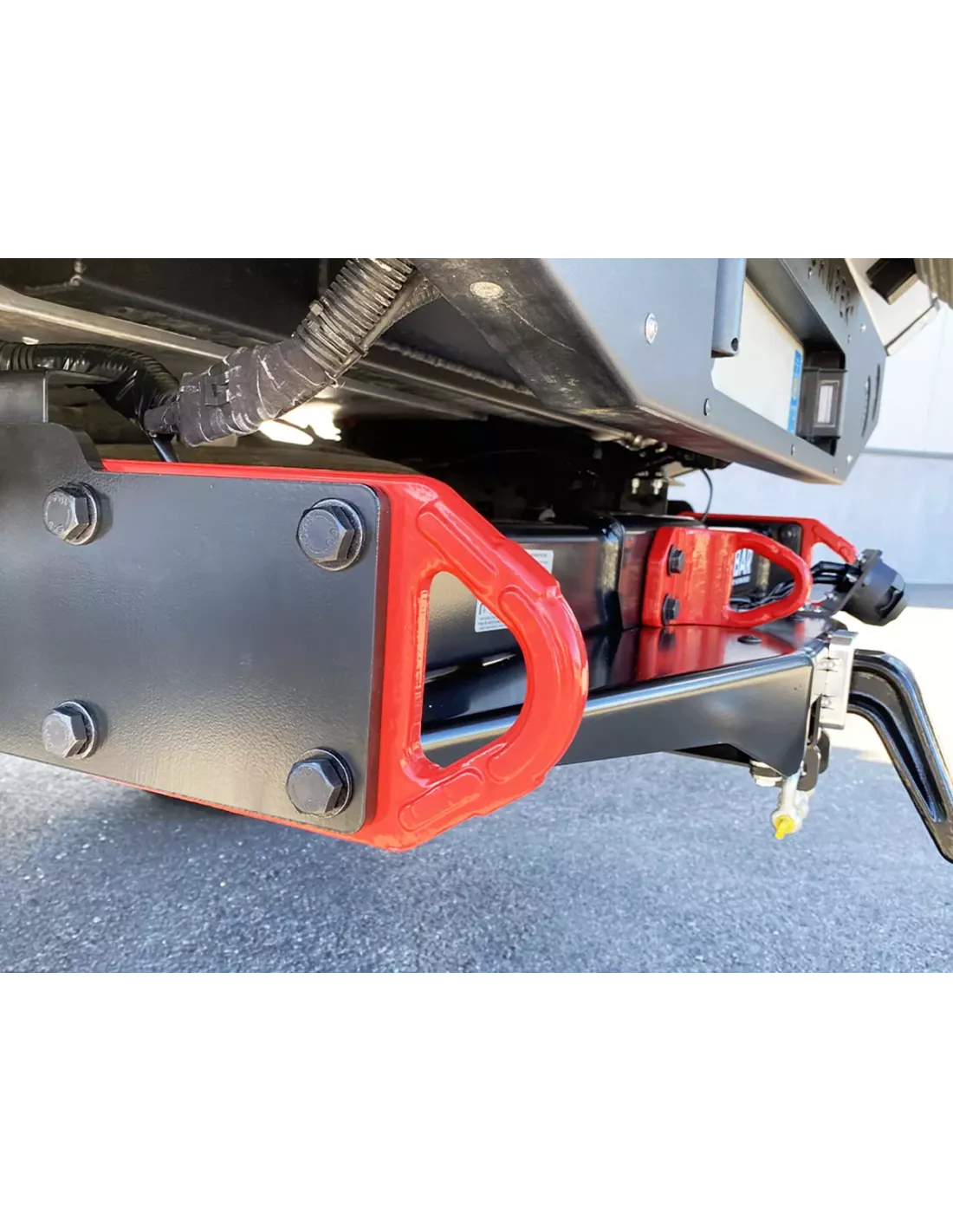 Attelage spécifique avec carré 50mm intégré Toyota Hilux Revo Hayman