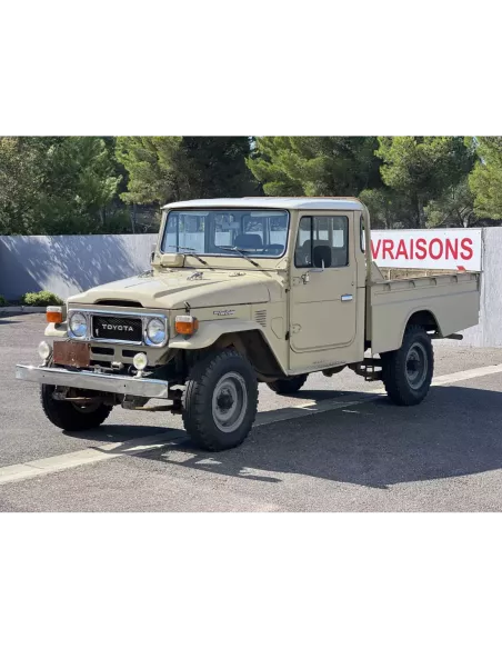 Toyota Land Cruiser FJ45 4.2L 135ch de 1983 - accessoire 4x4