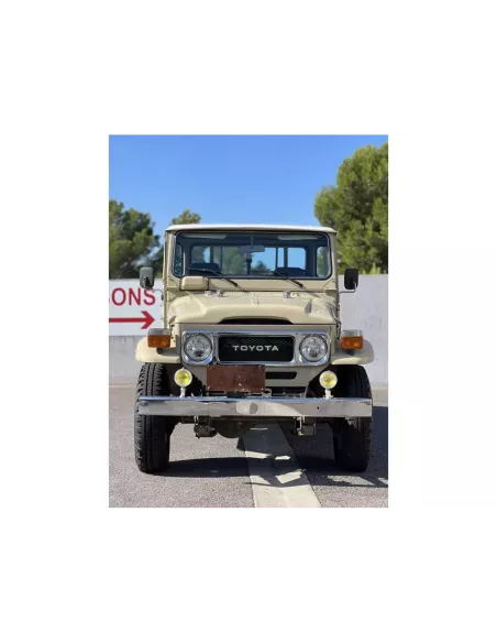 Toyota Land Cruiser FJ45 4.2L 135ch de 1983 - accessoire 4x4