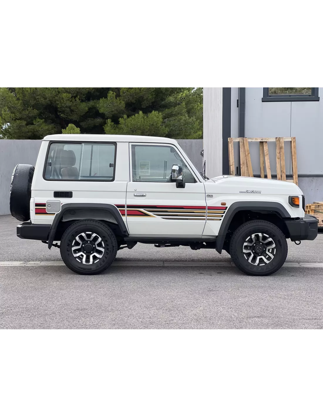 Toyota Land Cruiser 2020-2025 GRJ71 V6 4.0L 228cv 40ème anniversaire -