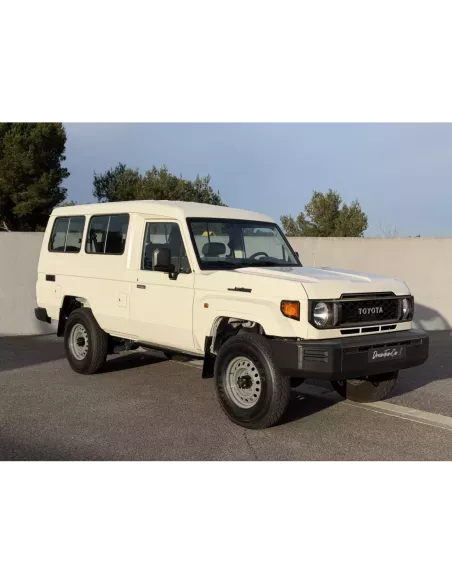 TOYOTA GRJ78 BVM BLANC INTERIEUR GRIS - accessoire 4x4