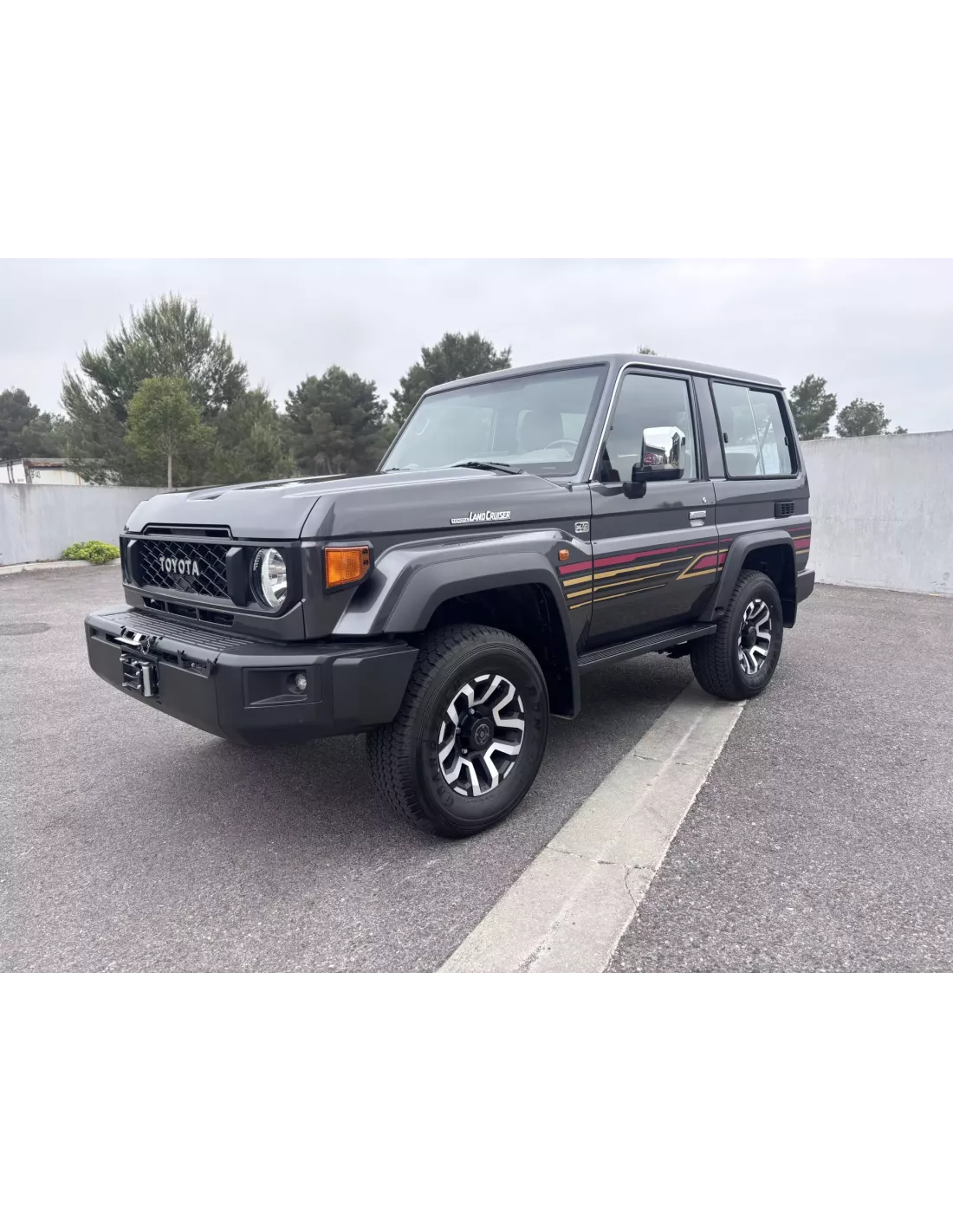 TOYOTA LAND CRUISER 2020-2025 GRJ71 V6 4.0L 228CV 40EME ANNIVERSAIRE -