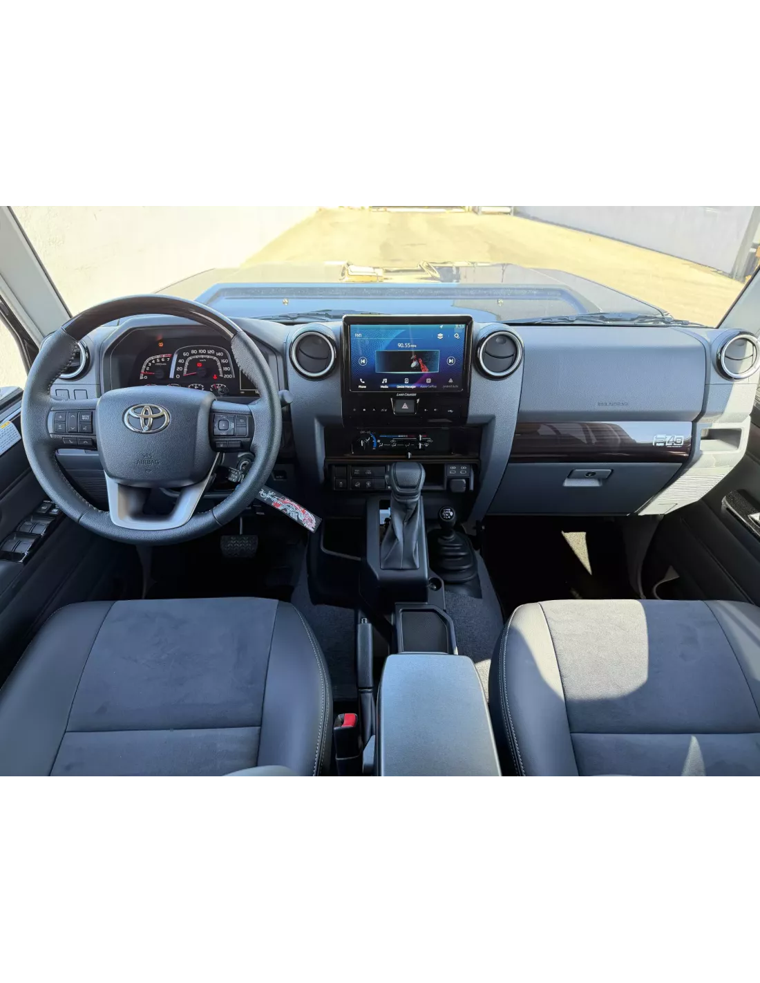 Toyota Land Cruiser 2020-2025 GRJ76 V6 4.0L 228cv 40ème anniversaire -