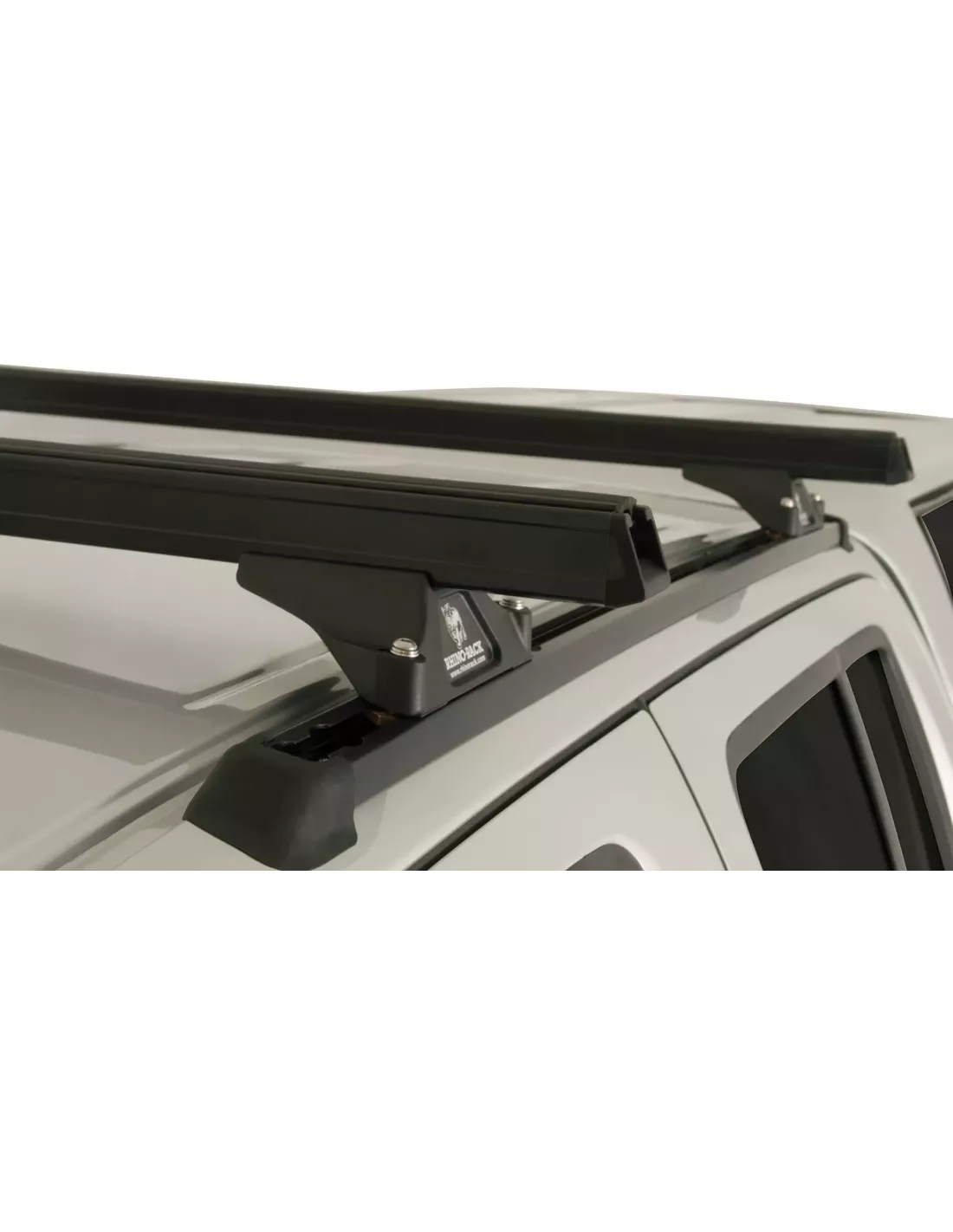 Kit 2 barres de toit noire 1375mm Heavy Duty RLTP Trackmount Nissan