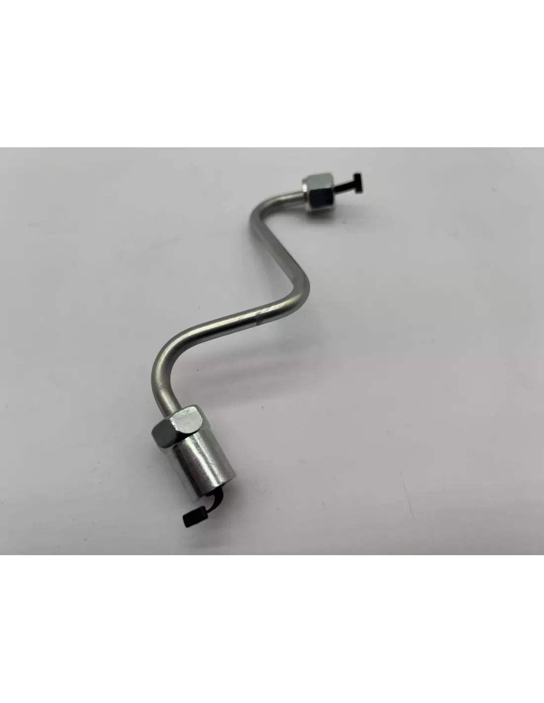Conduite rigide haute pression injecteur No1 et No4 VDJ200 286cv