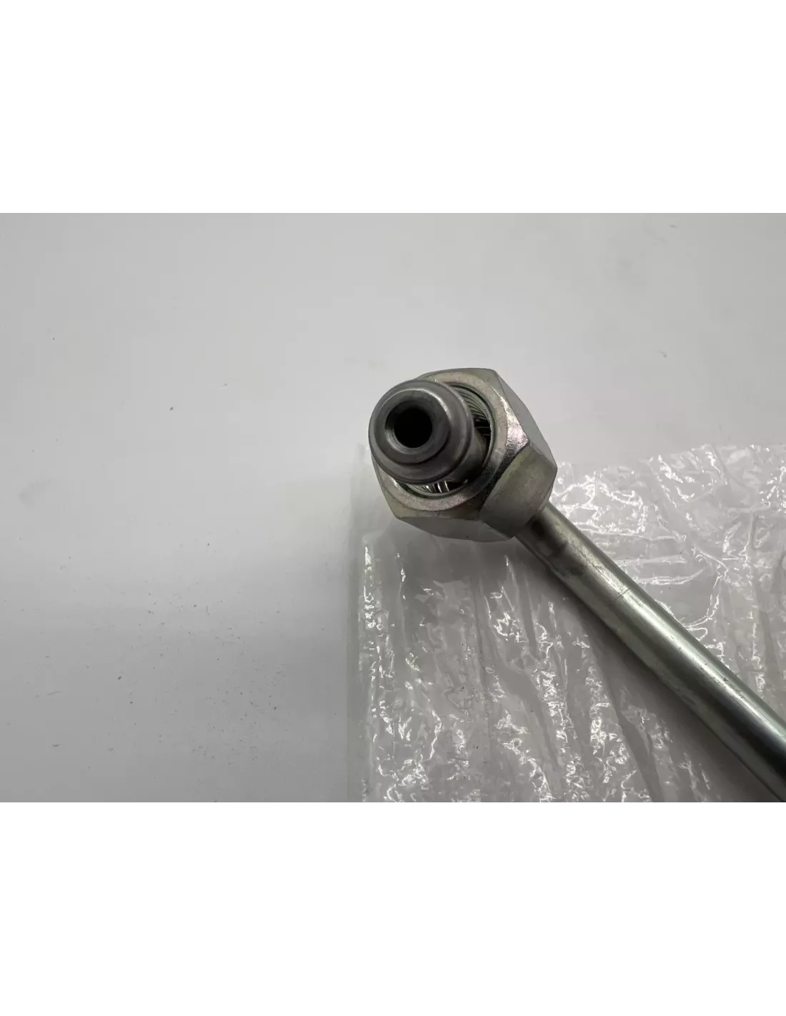 Conduite rigide haute pression injecteur No2 et No3 VDJ200 286cv