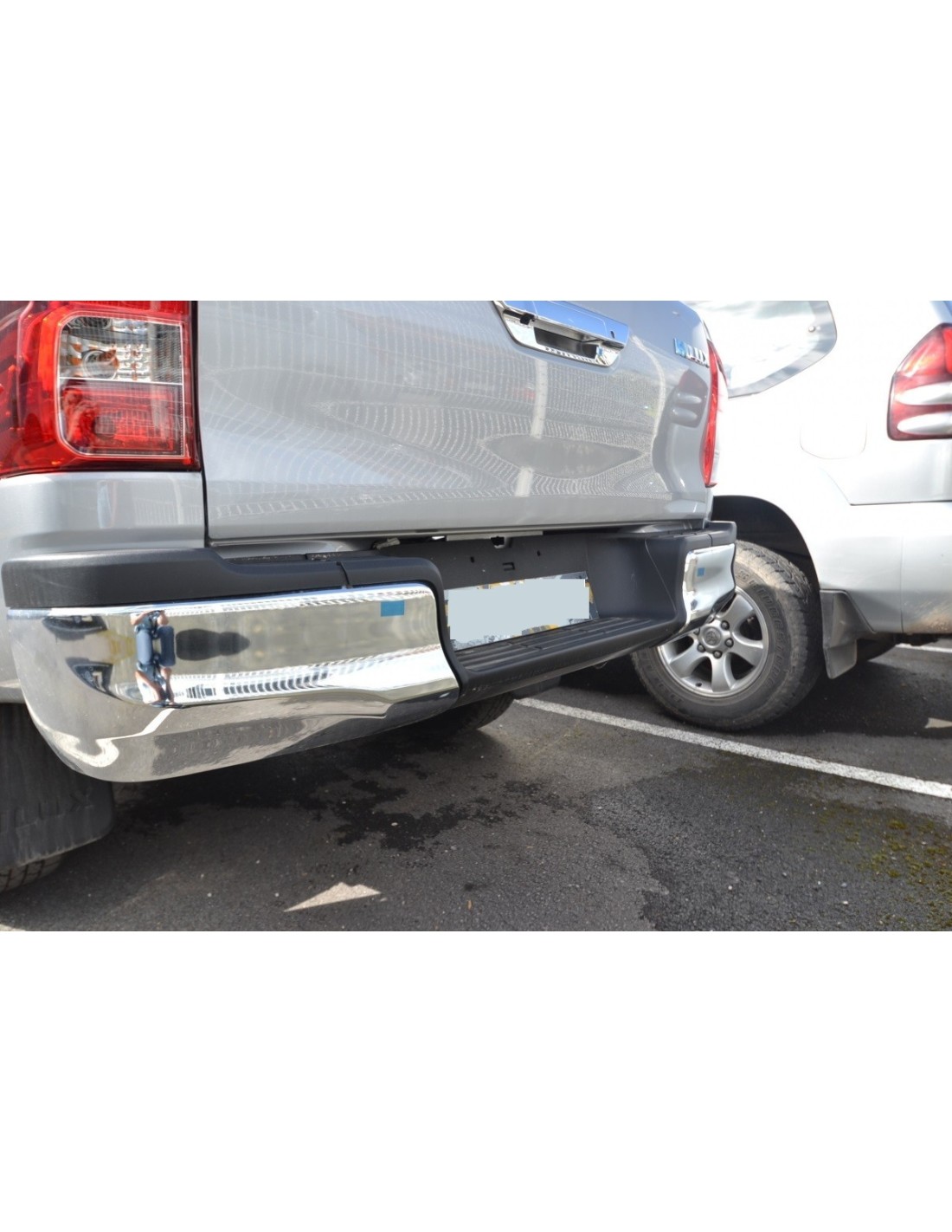 Hintere Chrom Stoßstange für 2016 Toyota Hilux+