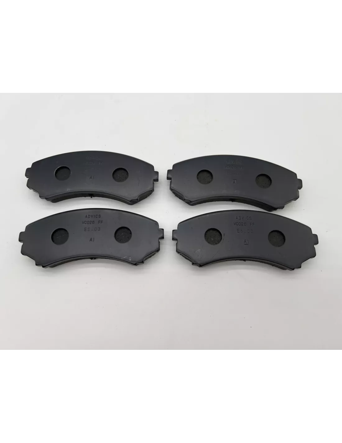 Plaquettes de frein avant Pajero 3 et 4 - qualité origine AISIN -