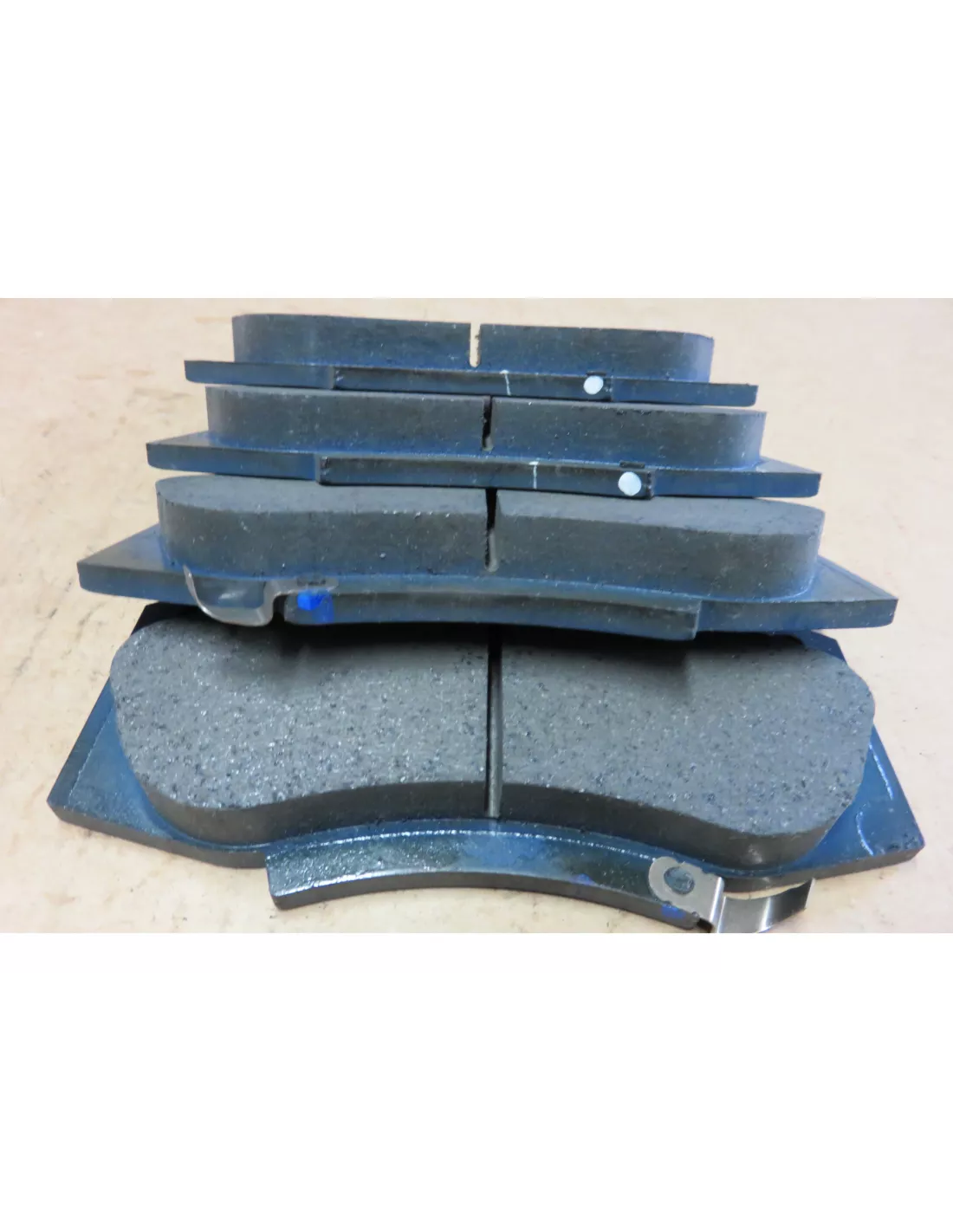 Plaquettes de frein avant Hilux Vigo - qualité origine AISIN -