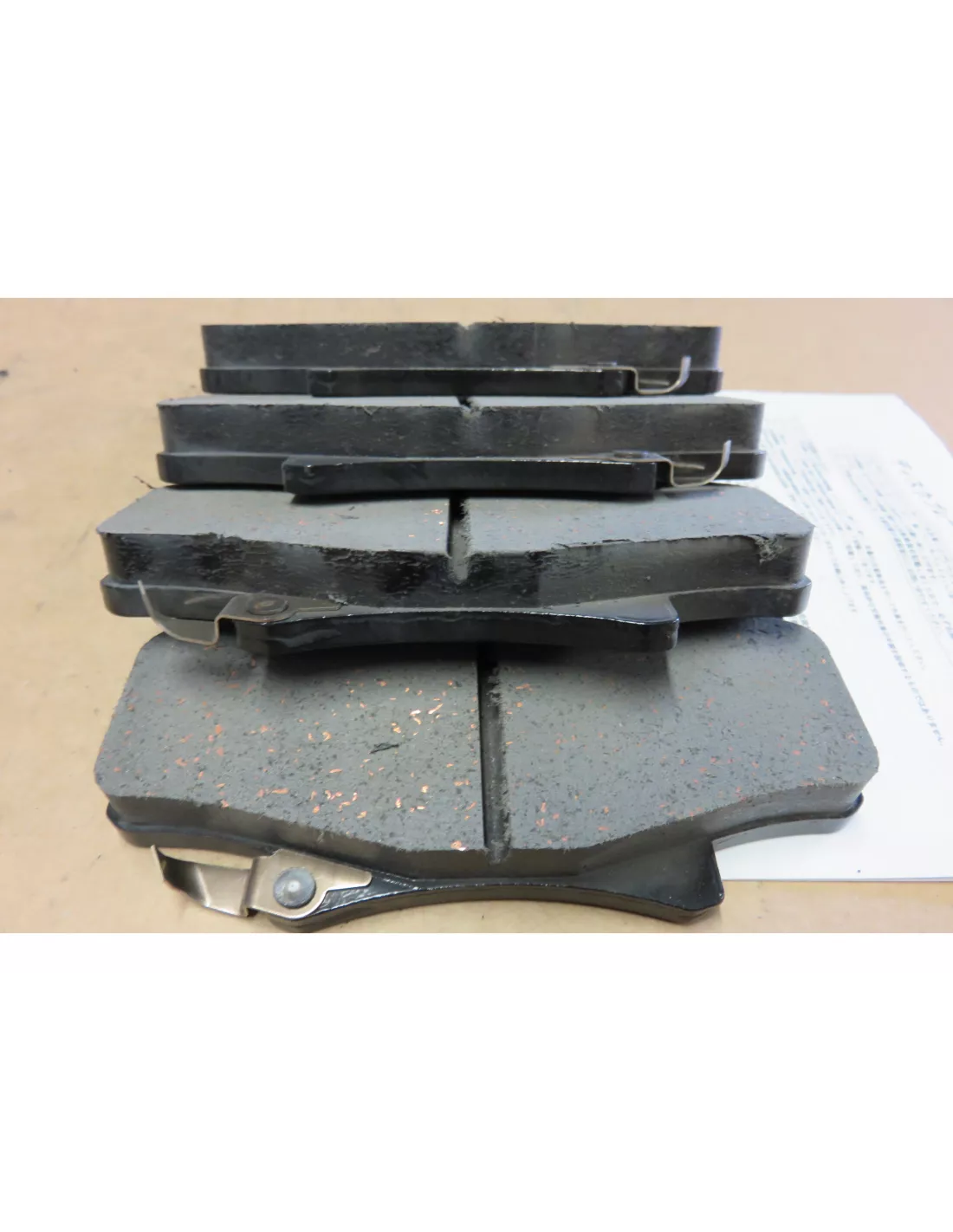 Plaquettes de frein avant Land Cruiser HDJ80 - qualité origine AISIN