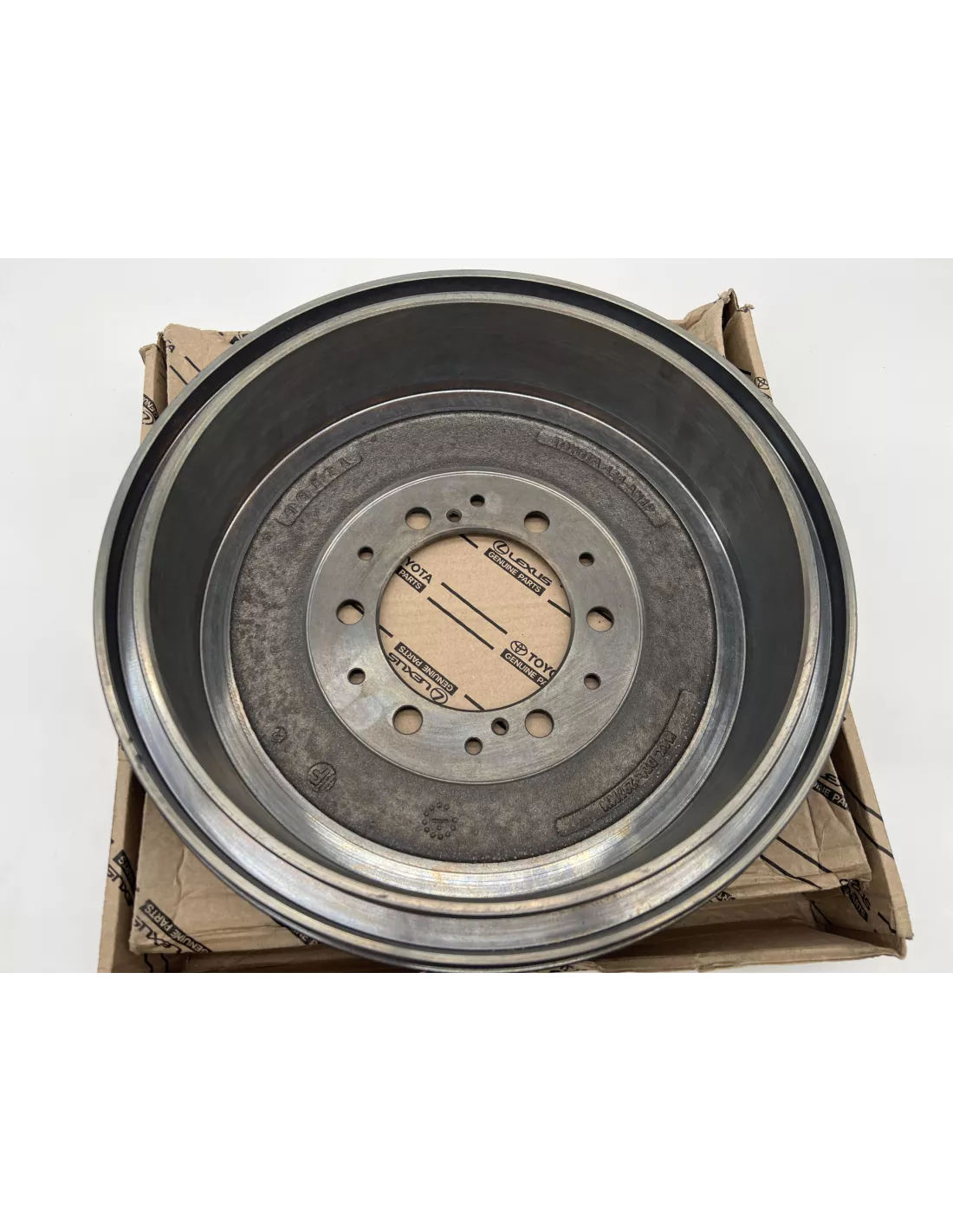 Tambour de frein arrière Hilux Revo TOYOTA - accessoire 4x4