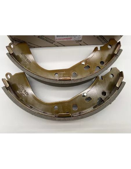 Kit mâchoires de frein arrière Hilux Revo TOYOTA - accessoire 4x4