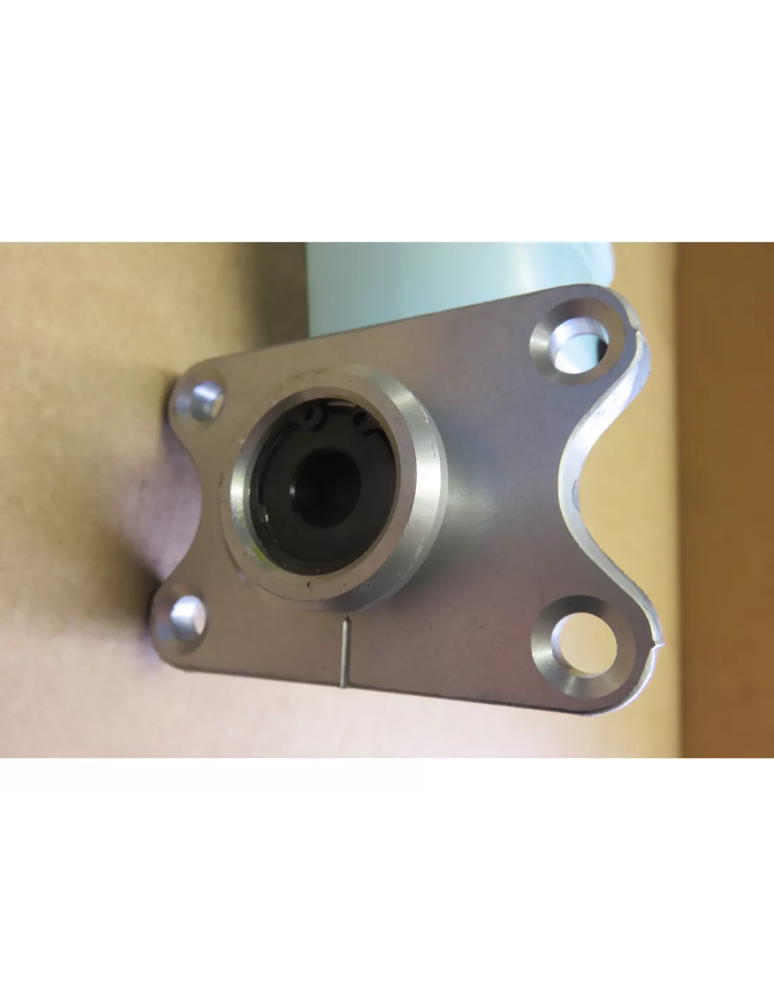 Maître cylindre de frein Land Cruiser HDJ80 avec ABS 08/1992 -