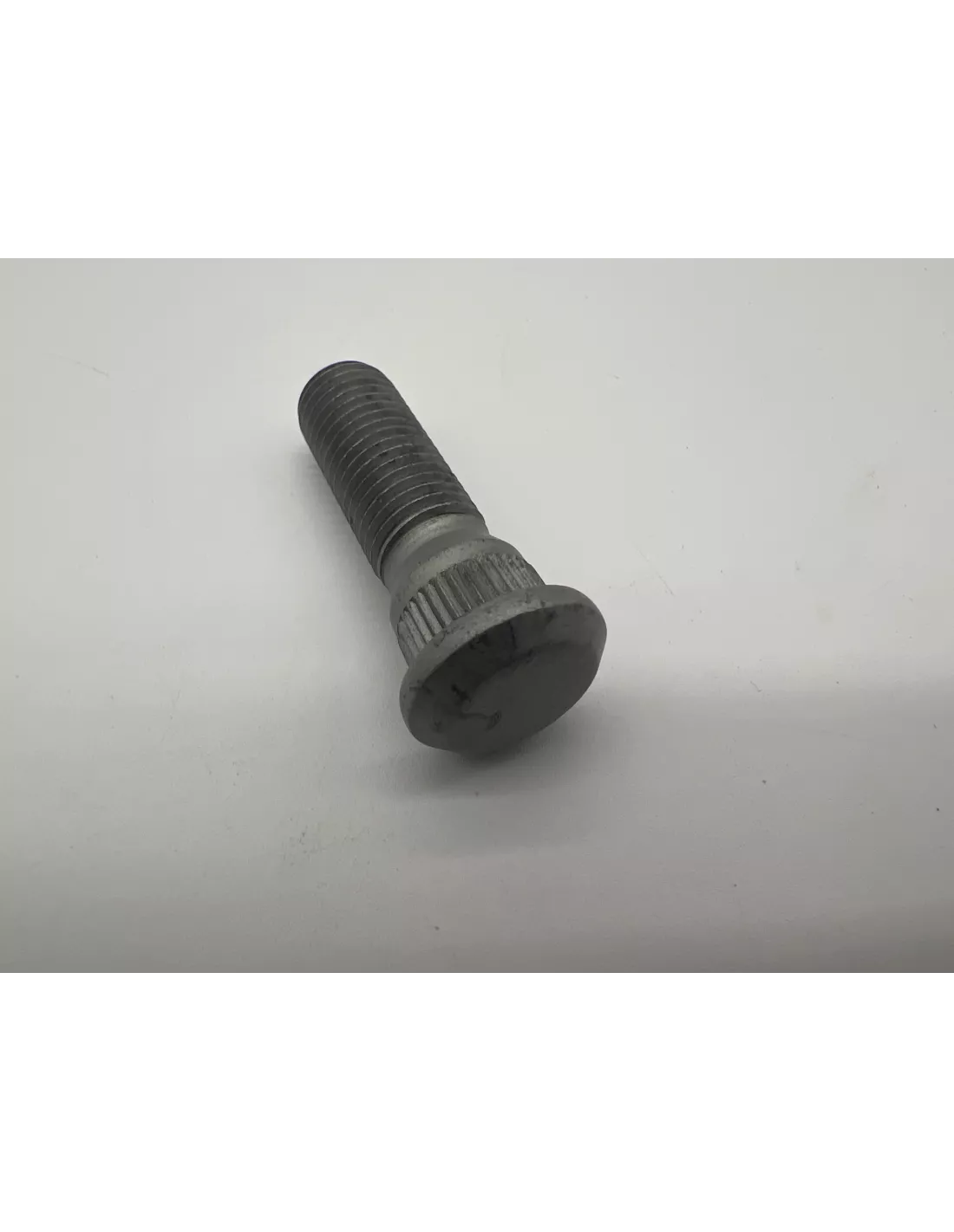 Goujon de roue avant Land Cruiser et Hilux TOYOTA - accessoire 4x4