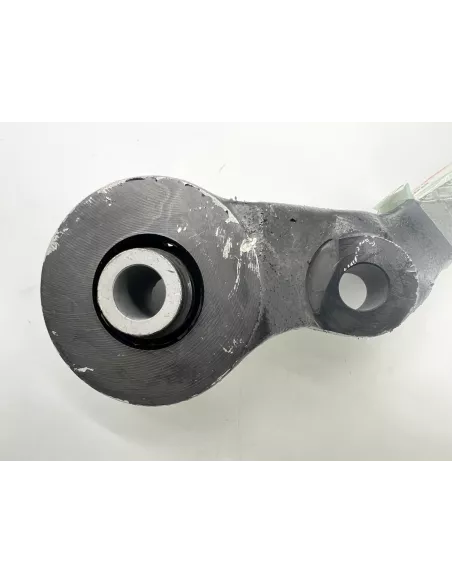 Support arrière de pont avant avec silent bloc HDJ100 TOYOTA -