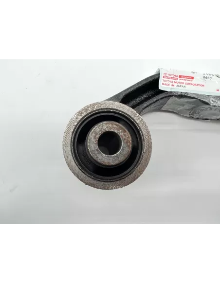 Support gauche de pont avant avec silent bloc HDJ100 TOYOTA -