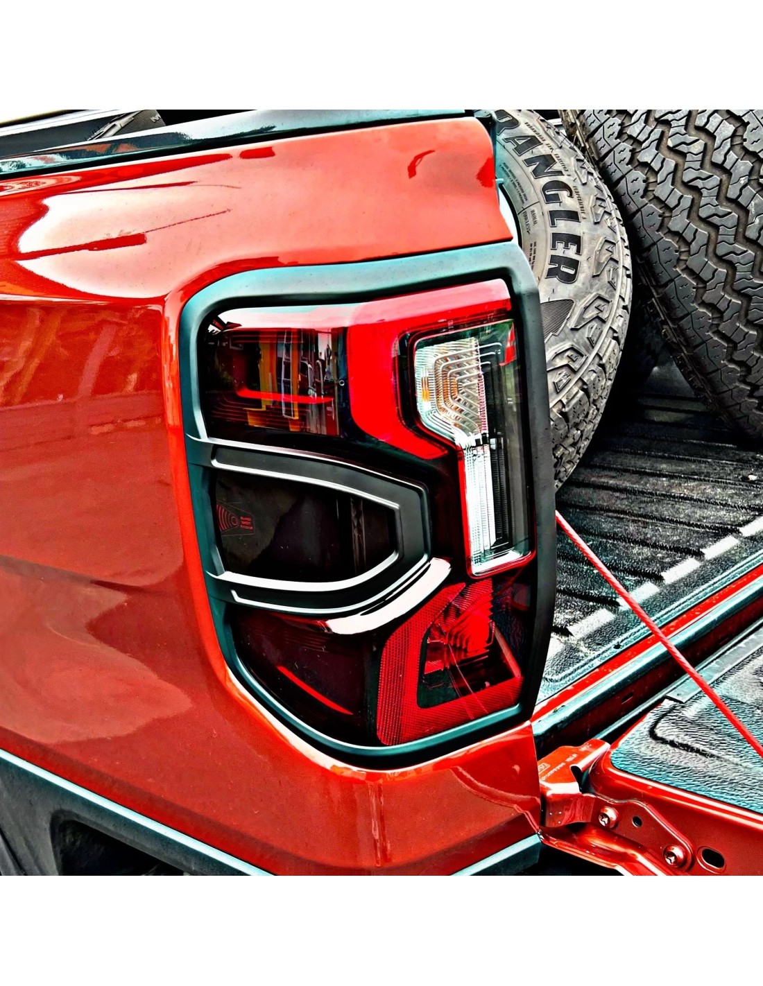 Schwarze Rücklichtblenden für Ford Ranger 2023+