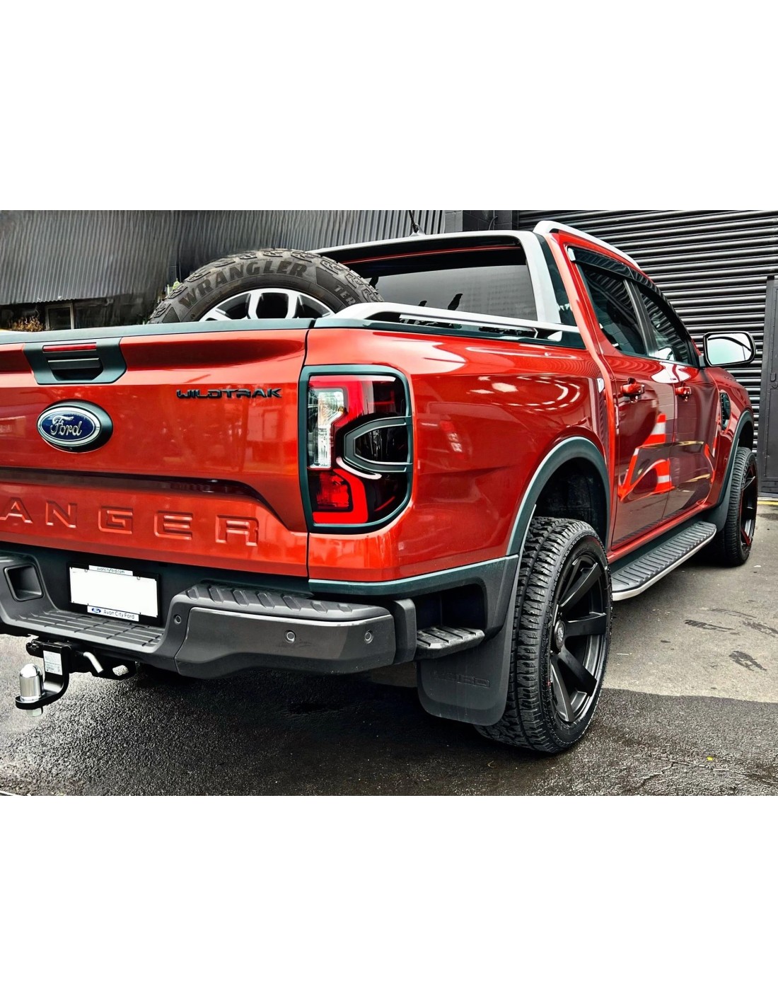 Schwarze Rücklichtblenden für Ford Ranger 2023+
