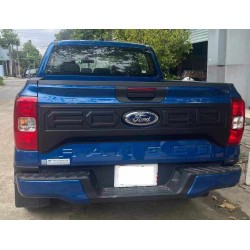 Heckverkleidung für Ford...