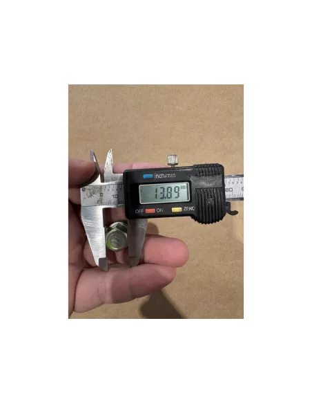 Boulon entre tulipe et arbre de transmission Ø11x27mm TOYOTA -