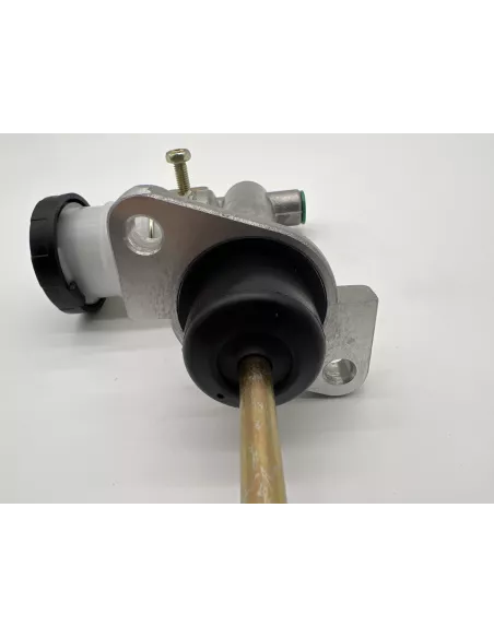 Maître cylindre embrayage Terrano 2 avant 1996 AISIN - accessoire 4x4