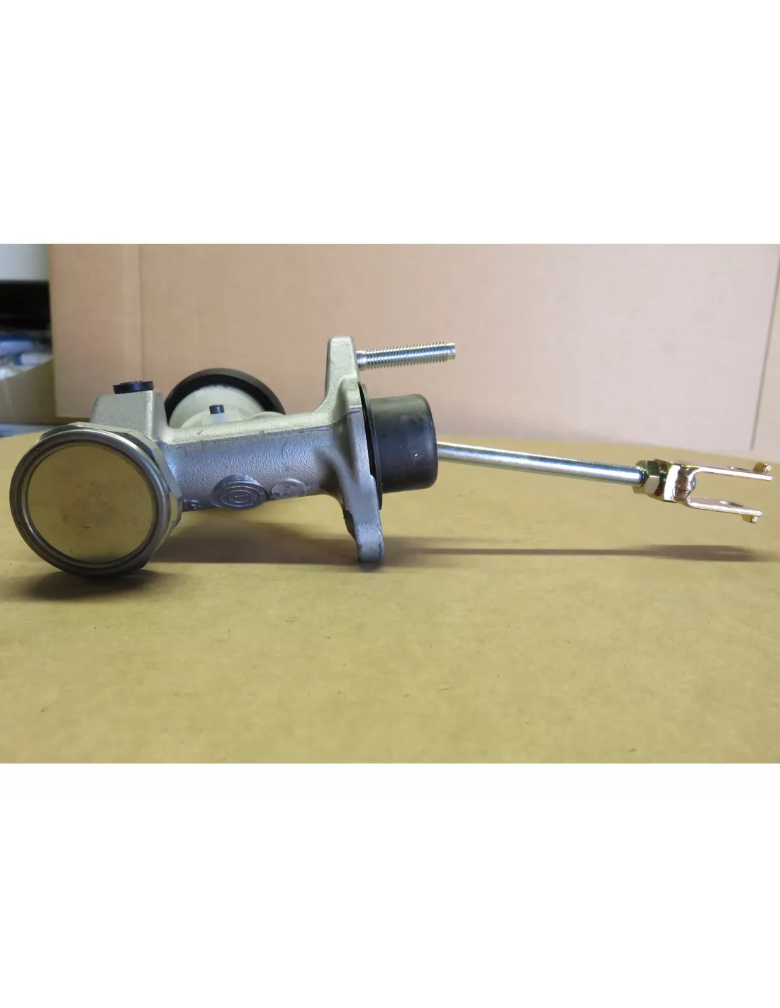 Maître cylindre émetteur embrayage pour Land Cruiser HDJ80 AISIN -