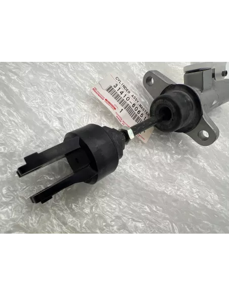 Maître cylindre / Emetteur d'embrayage HDJ100 TOYOTA - accessoire 4x4