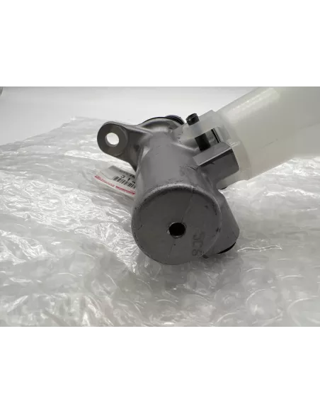 Maître cylindre / Emetteur d'embrayage HDJ100 TOYOTA - accessoire 4x4