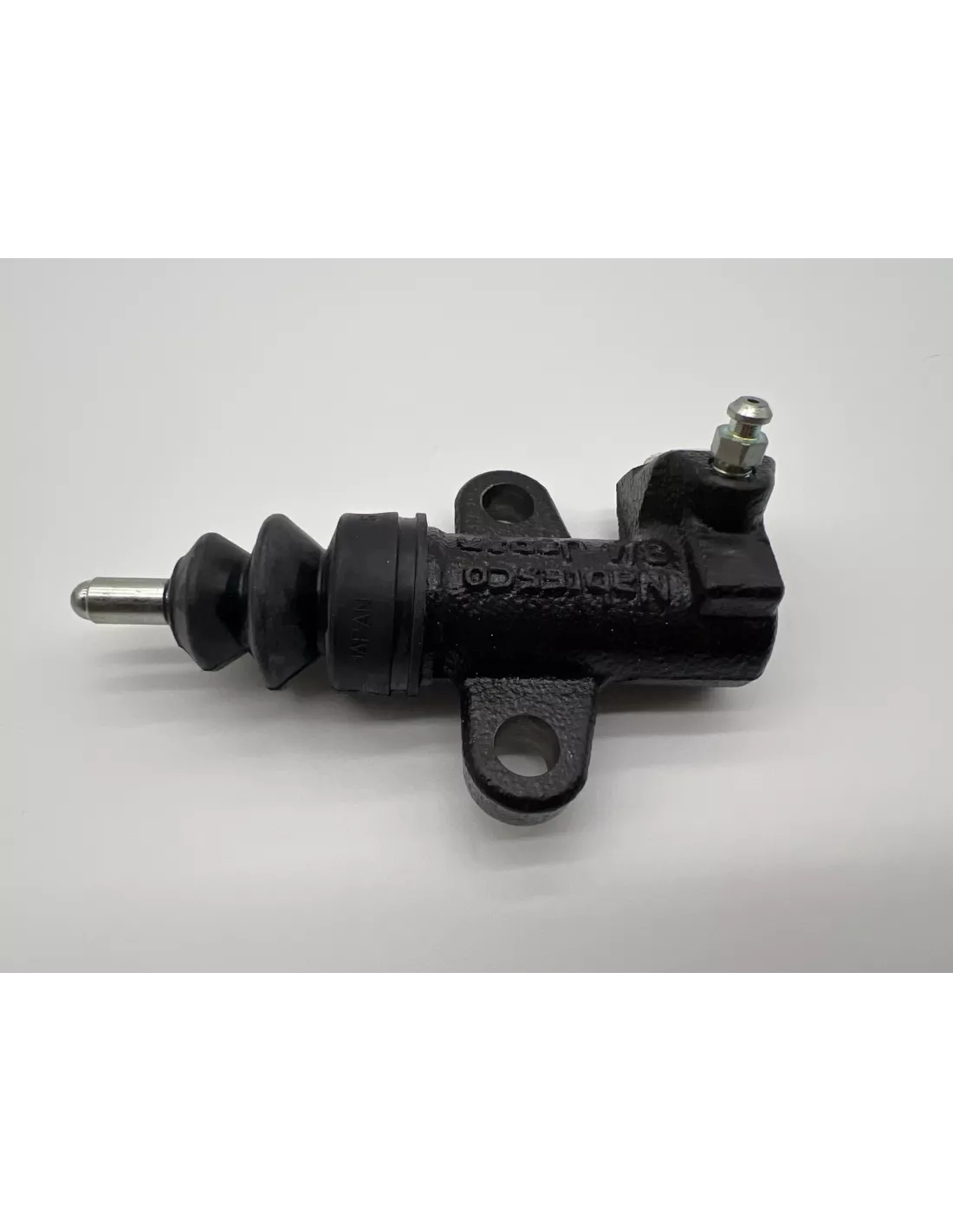 Récepteur embrayage Terrano 2 2.7TDi et 3.0Di AISIN - accessoire 4x4