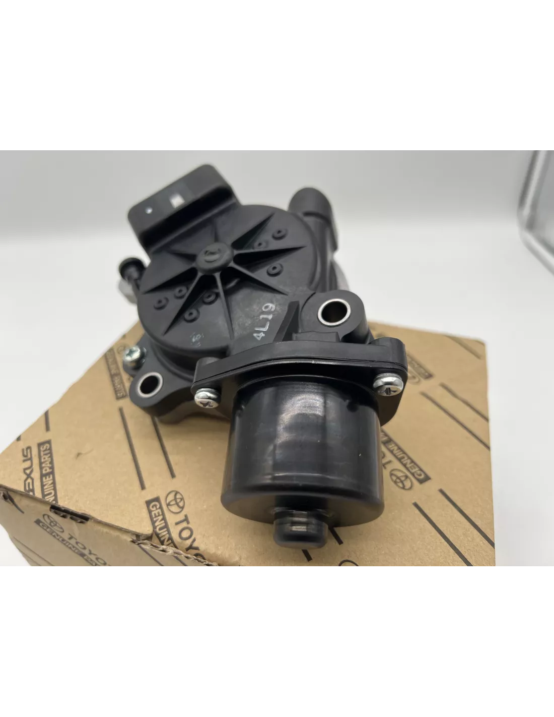 Moteur de blocage de différentiel central électrique HDJ100 TOYOTA -
