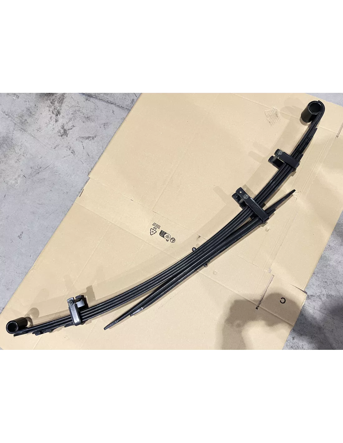 Lame de suspension arrière +50mm medium Toyota Hilux Revo DTC Parts