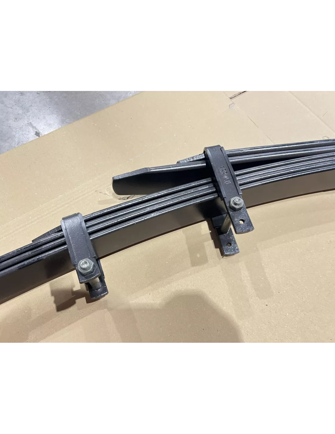 Lame de suspension arrière +50mm medium Toyota Hilux Revo DTC Parts