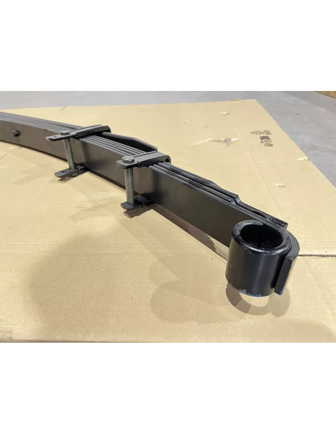 Lame de suspension arrière +50mm tarage +300kg Toyota Hilux Revo DTC