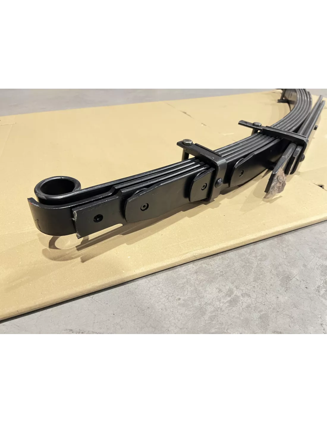 Lame de suspension arrière +50mm tarage +600kg Toyota Hilux Revo DTC