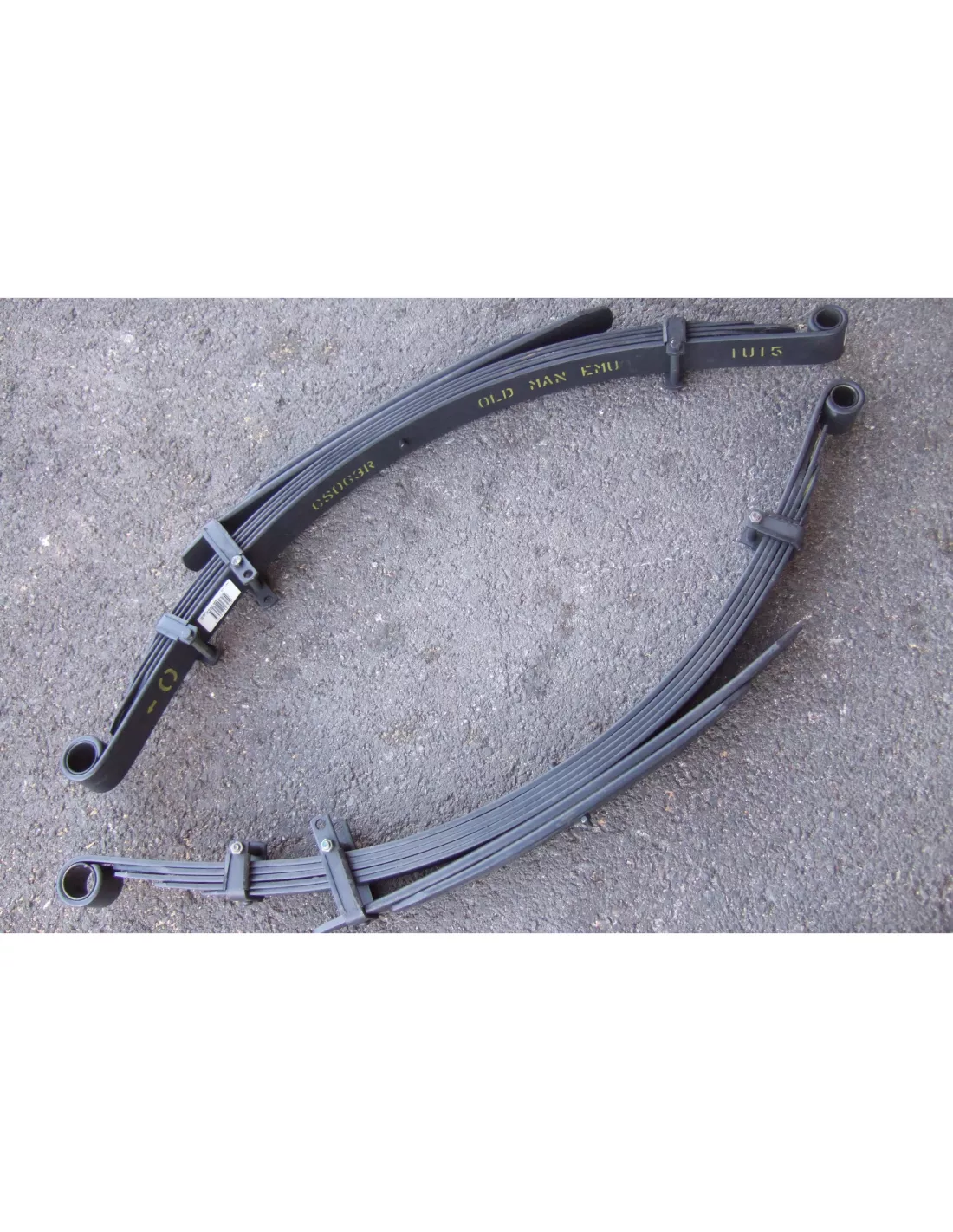 Lames arrière Hilux Vigo 600Kg OLD MAN EMU - accessoire 4x4