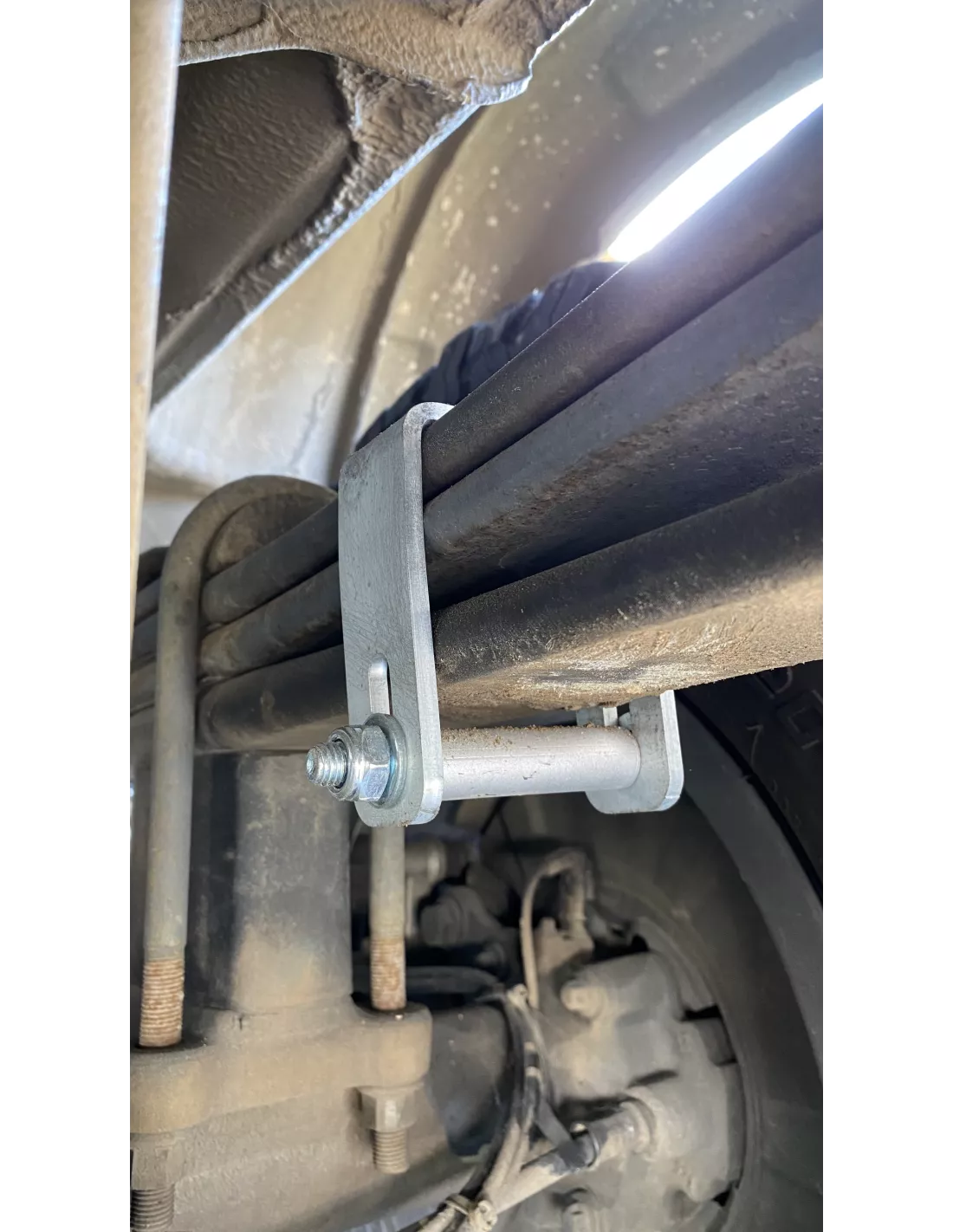 Kit brides d'alignement des lames de suspension pour Mercedes