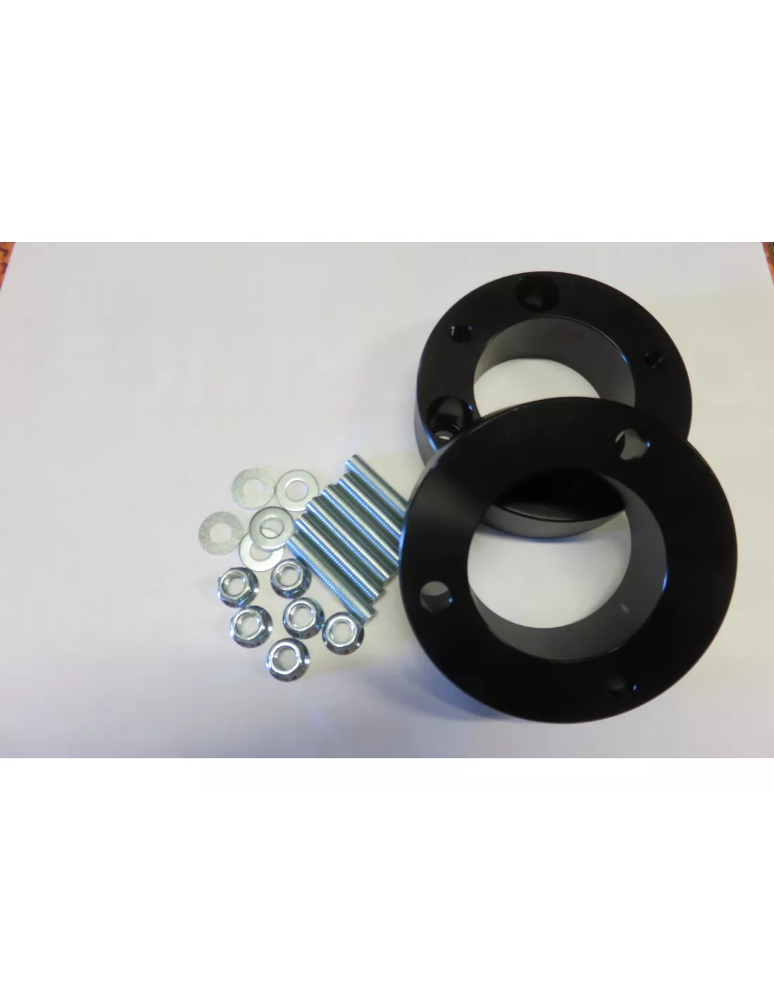 Paire de cales de ressort av 35mm (rehausse +5cm) Navara D40 D23