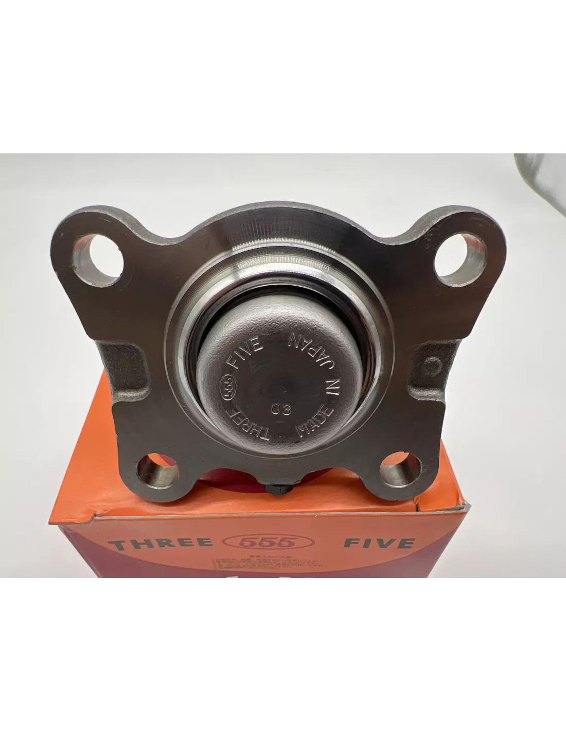 Rotule 555 inférieure triangle suspension avant Hilux Runner IFS