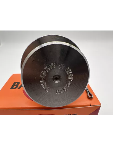 Rotule 555 inférieure triangle de suspension avant KDJ15 - gauche ou
