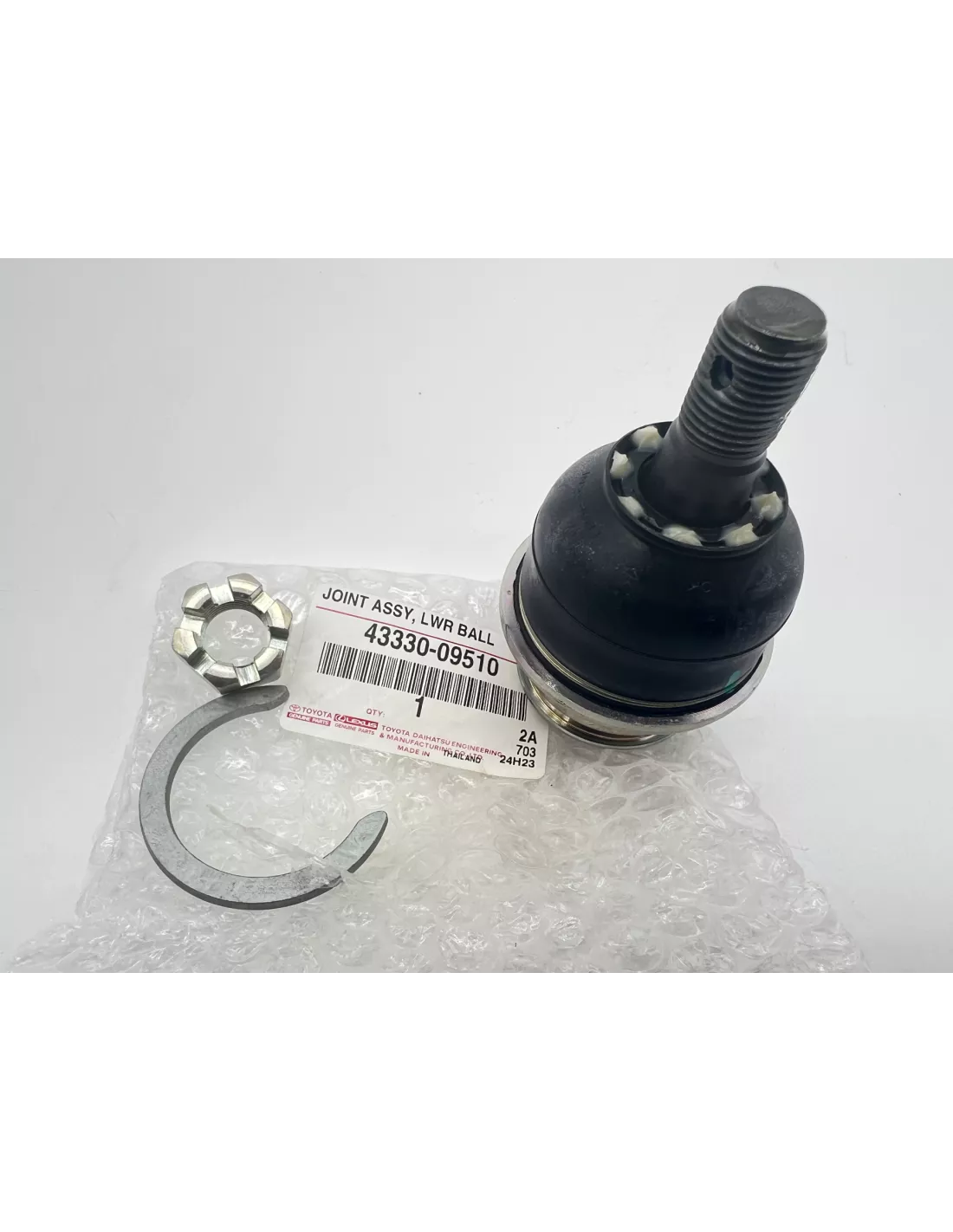Rotule inférieure triangle Toyota Hilux Vigo Revo - gauche ou droite